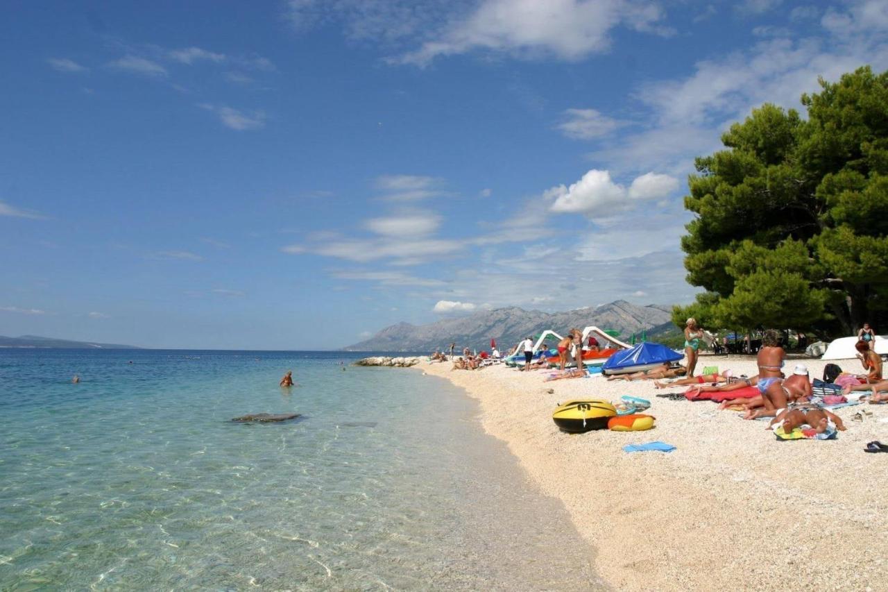 Vila Dvorski Baška Voda Exterior foto